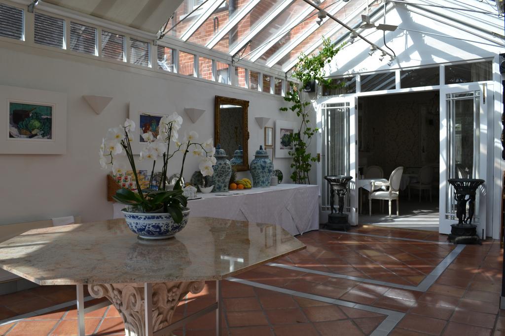 Cranleigh Hotel 赖盖特 外观 照片
