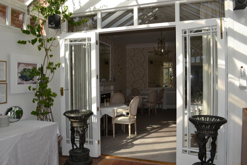 Cranleigh Hotel 赖盖特 外观 照片